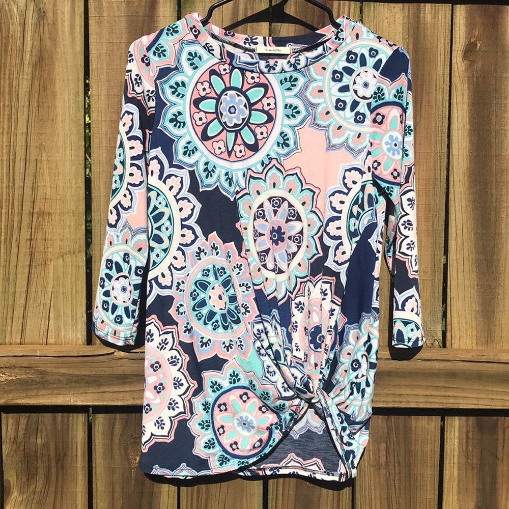 TwentyTen Front Knot Top | S | Pink Blue